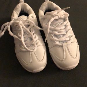 Varsity tradition cheer tennis shoes